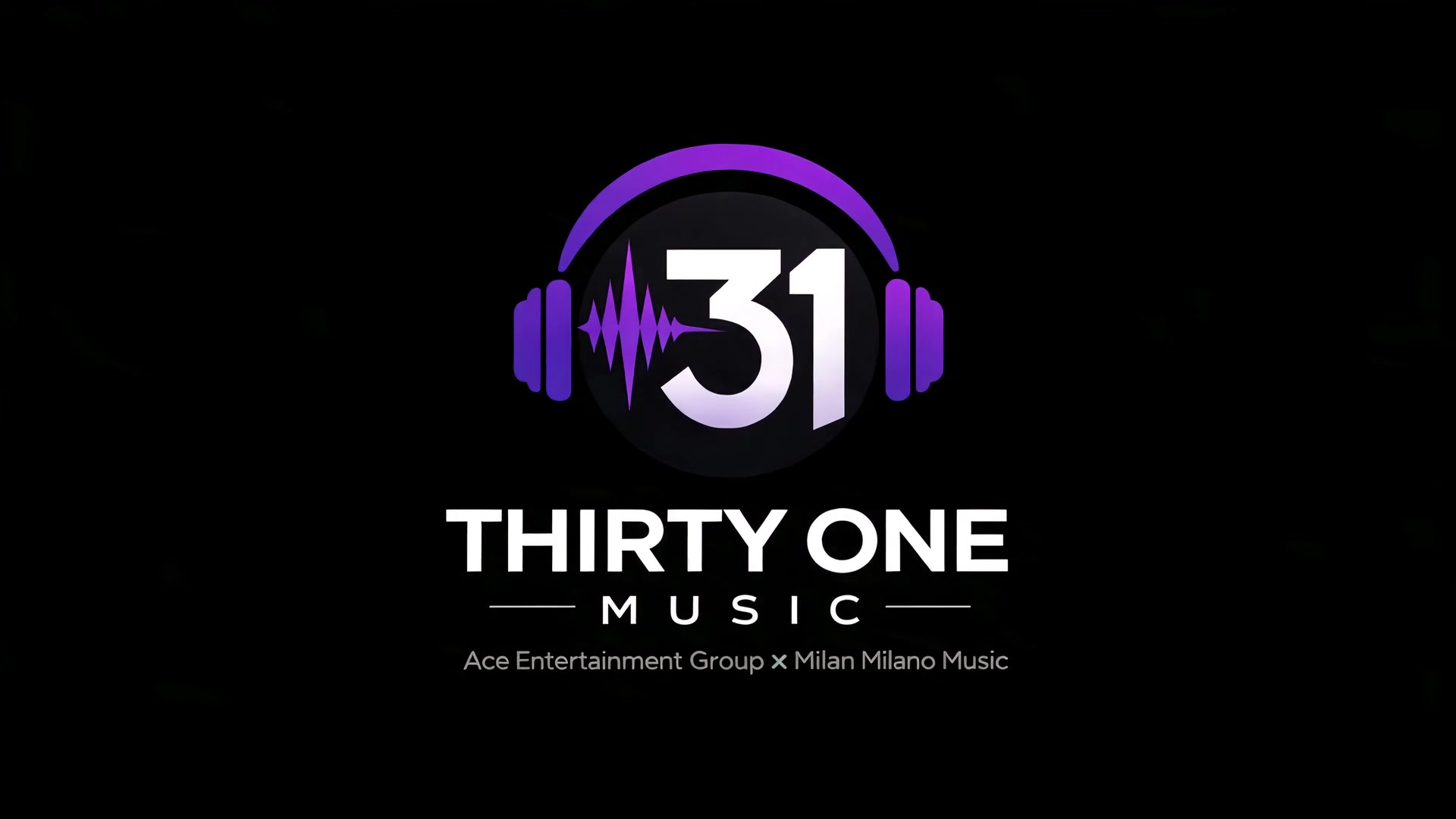 Logo van Thirty One Music: een paarse koptelefoon om het getal 31 met een audiogolf, daaronder de tekst Thirty One Music, Ace Entertainment Group x Milan Milano Music